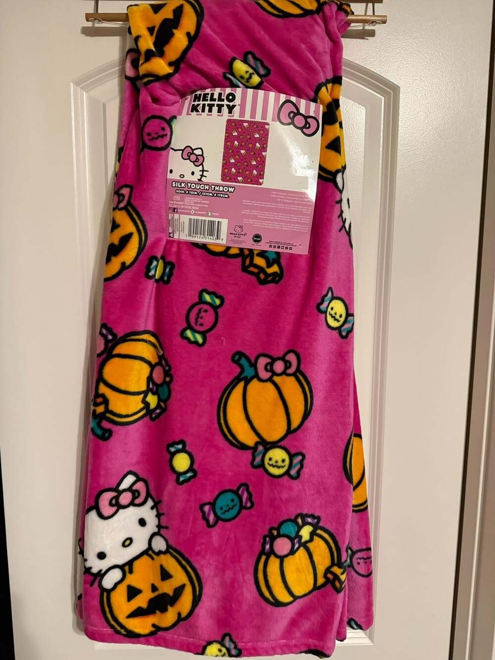 Hello Kitty Halloween Pumpkin Candy Silk Touch Throw Blanket